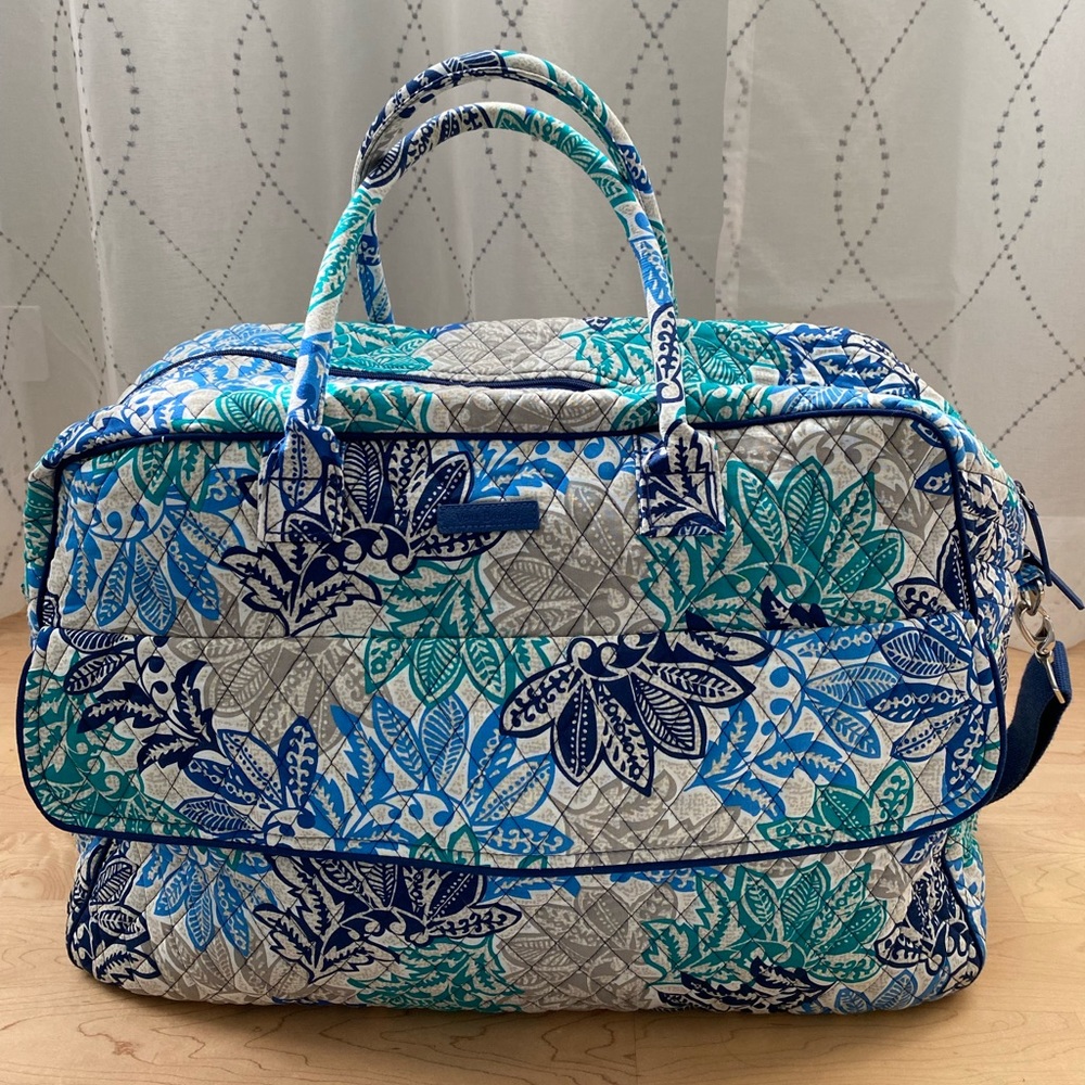 Vera Bradley Weekender travel bag